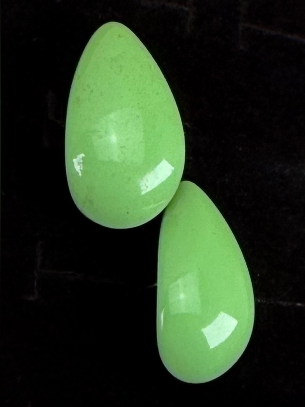 Vintage Lime Green Teardrop Screw Back Earrings Statement Mod